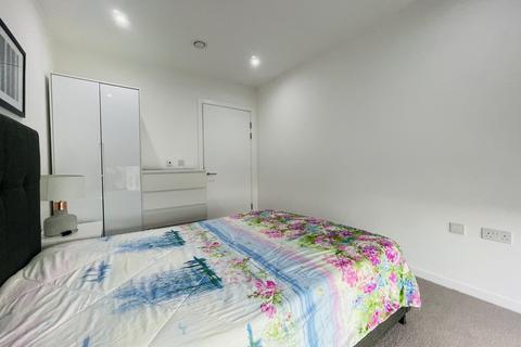 2 bedroom flat for sale, 31, Waterline Way, SE8 3JX