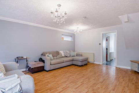 62 Lower Harlings, Shotley Gate, Ipswich, IP9 1RP