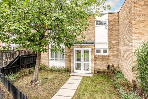 undefined, Boucher Close, Teddington TW11