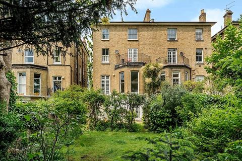 1 bedroom flat for sale, King Henrys Road, Primrose Hill, London, NW3