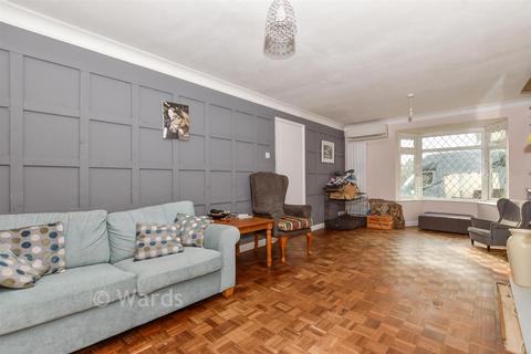 4 bedroom semi-detached house for sale, Blackthorn Drive, Larkfield, Aylesford, Kent