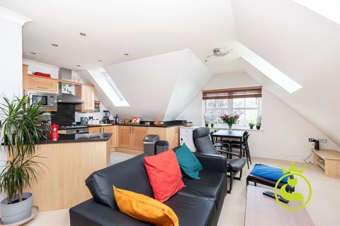 2 bedroom flat for sale, St. Peters Road, Poole BH14
