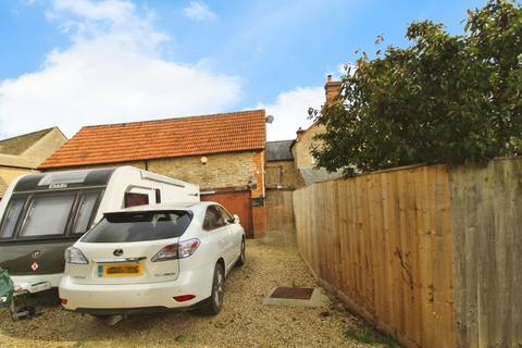 undefined, High Street, Kempsford, GL7