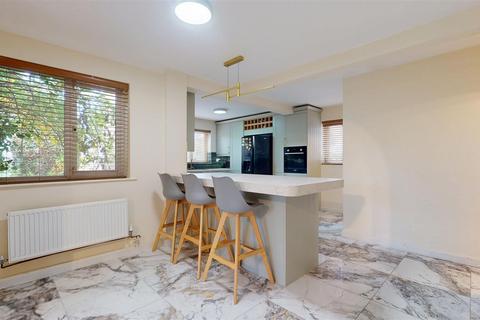 undefined, Saddlers Place, Milton Keynes MK14