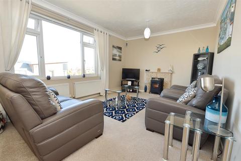 2 bedroom flat for sale, Kimberley Court, Cromer Road, Sheringham