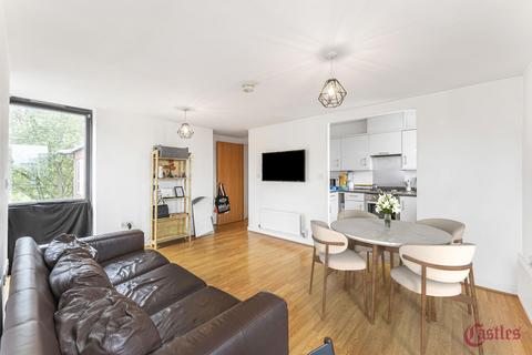 1 bedroom flat for sale, Southwold Road, E5