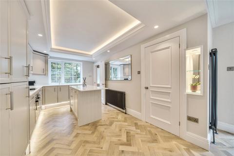 3 bedroom detached house for sale, Milestone Close, Ripley, Surrey, GU23