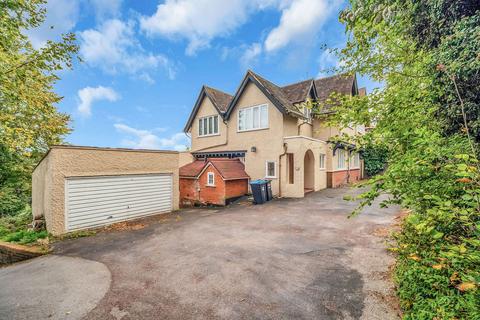 undefined, Burntwood Lane, Caterham CR3