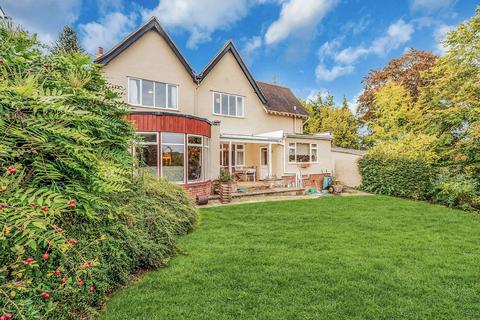 undefined, Burntwood Lane, Caterham CR3