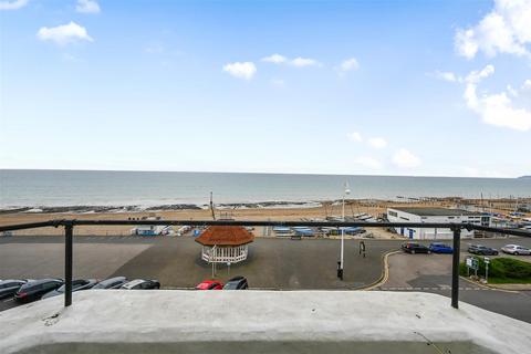 2 bedroom flat for sale, De La Warr Parade, Bexhill-On-Sea