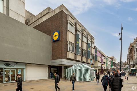 Office to rent, 120-126 High St Bromley BR1 1EZ