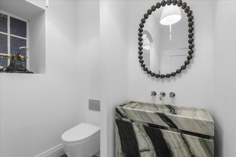4 bedroom apartment to rent, St. Mary's Abbots Court, London, W14