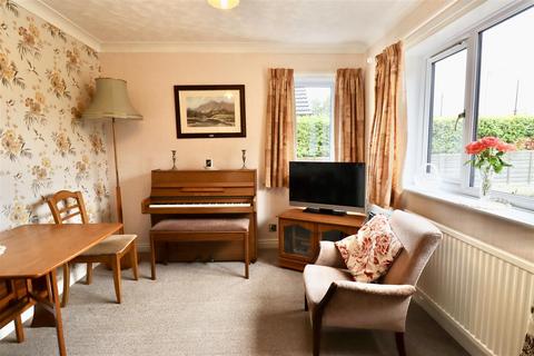 3 bedroom bungalow for sale, Welton Road, Brough