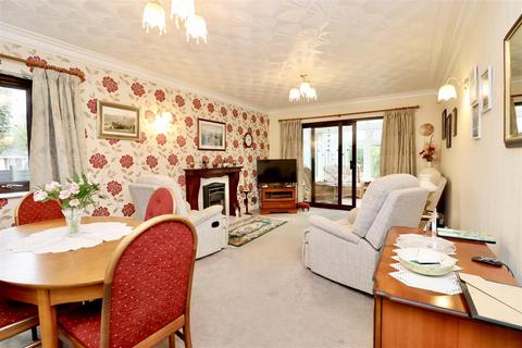 3 bedroom bungalow for sale, Welton Road, Brough