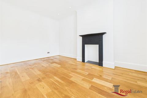 3 bedroom flat to rent, Dollis Hill Lane, London, NW2