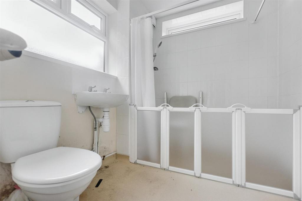 Shower Room.jpeg