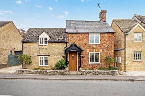 3 bedroom house to rent, 161 Wroslyn Road, Freeland OX29