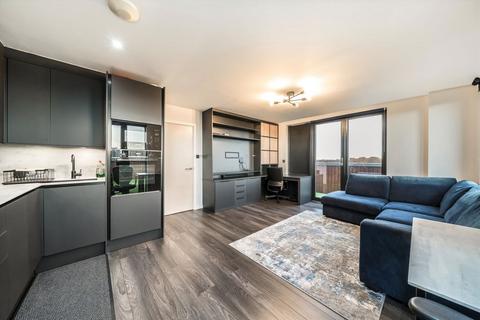 2 bedroom flat to rent, Robertson Road, London E16
