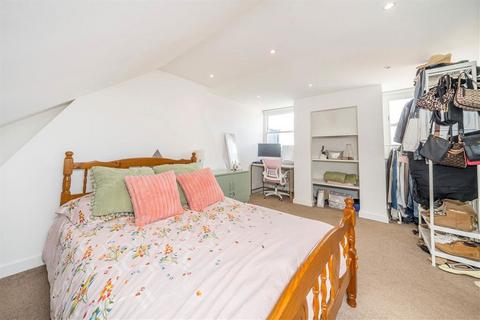 undefined, Honeybrook Road, London SW12