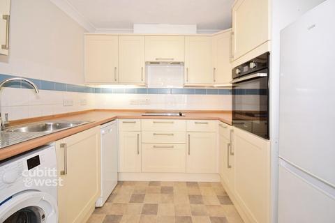 undefined, Queen Street Arundel BN18