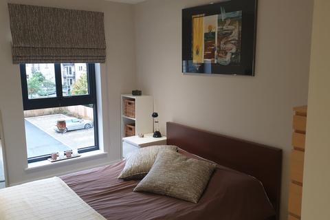 undefined, Low Lane, Horsforth, Leeds, West Yorkshire, LS18