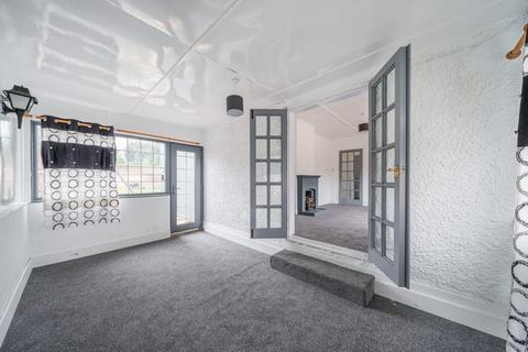 undefined, Welley Road, Staines-upon-Thames, Berkshire, TW19
