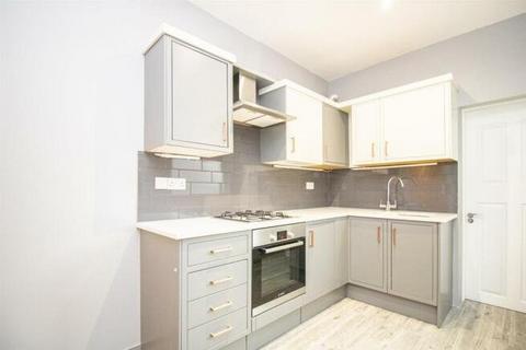 3 bedroom terraced house to rent, Woolmer Road, Nottingham, Nottinghamshire, NG2