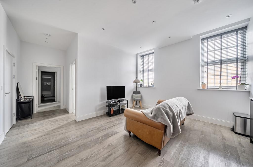 1358514-3-68d6b73...