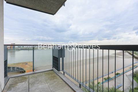 2 bedroom apartment to rent, Erebus Drive, Woolwich SE28