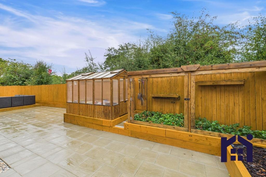 Side garden