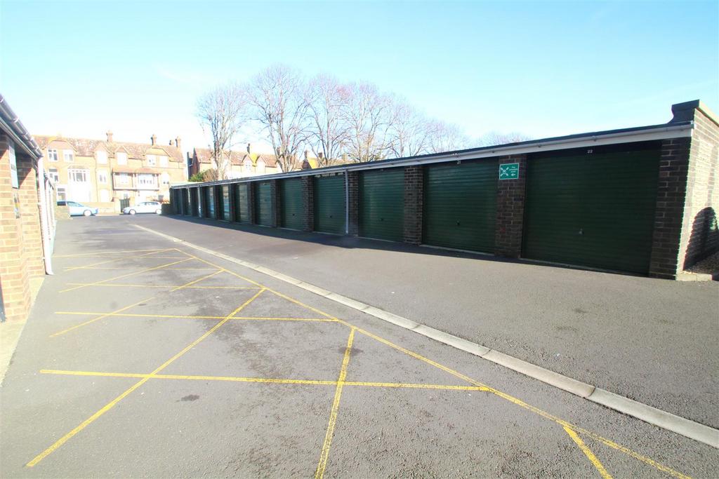 Garages.JPG