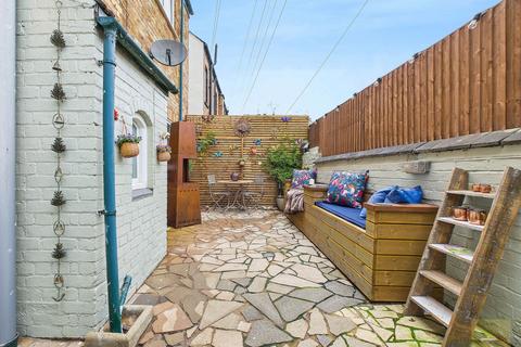 undefined, Vine Street, Stamford PE9
