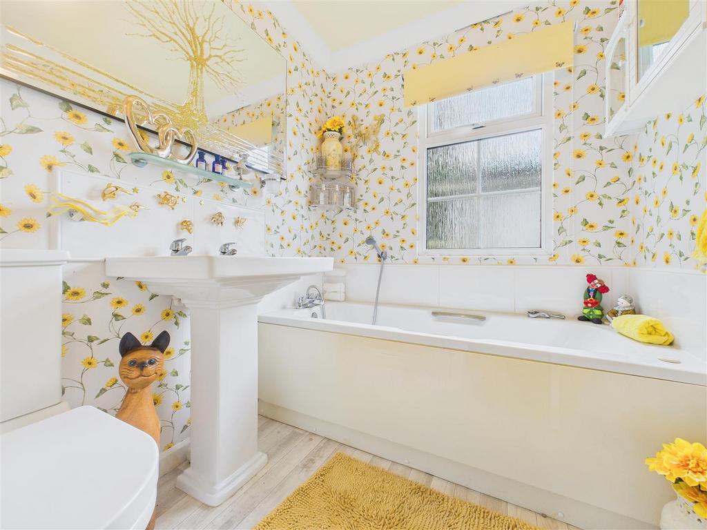 CAM02453 G0-PR0193-STILL004.jpg