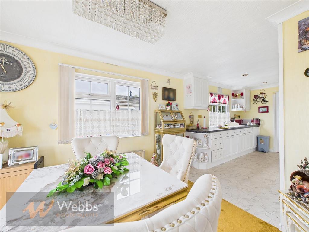 CAM05244 G0-PR0154-STILL004.jpg