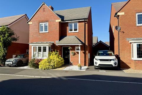 Carrion Grove, Holmer