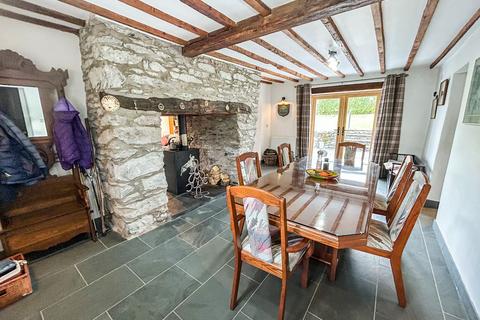 4 bedroom detached house for sale, The Boot, Bethel