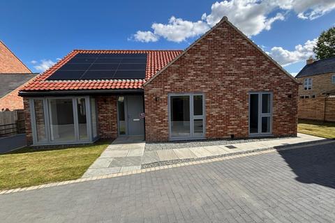 3 bedroom detached bungalow for sale, 4 Buzzard Close, Market Rasen, LN8