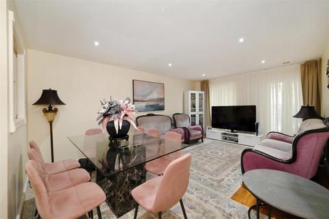 Tollard House, Kensington High Street, W14