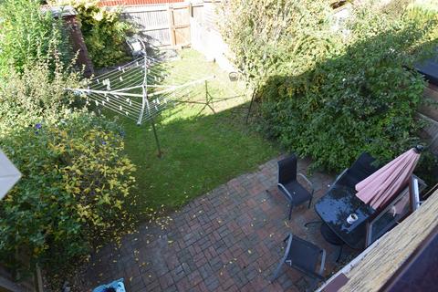 5 Chesterfield Close, Amesbury, Salisbury, SP4 7QW