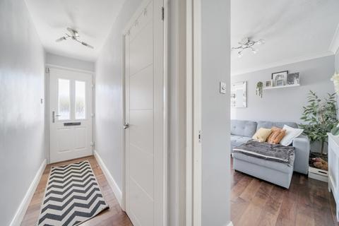 10 Cedar Way, Sunbury-on-thames, TW16 7BN