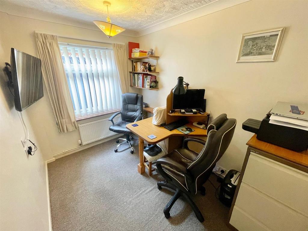 Bedroom 3.jpg