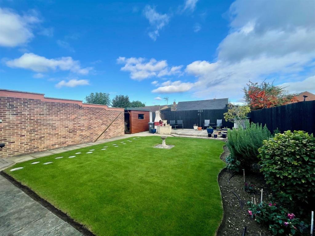 Garden 3.jpg