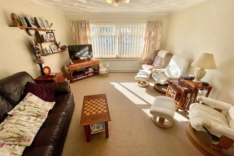 3 bedroom detached bungalow for sale, Allan Avenue, Peterborough