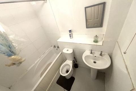 1 Cook Square, Erith, DA8 2PL