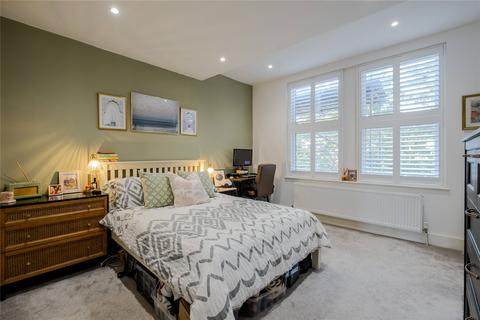 Flat 2, 10 Eardley Road, London, SW16 6BP