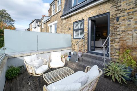 Flat 2, 10 Eardley Road, London, SW16 6BP