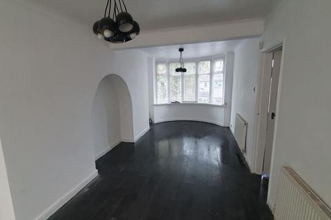 3 bedroom semi-detached house for sale, 47 Falconhurst Road, Selly Oak, Birmingham, West Midlands, B29 6SB