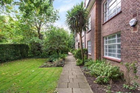 3 bedroom flat to rent, Falloden Court, Finchley Central borders, NW11