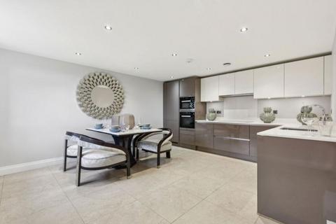 2 bedroom flat to rent, Marlborough Drive, WD23