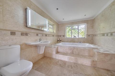 5 bedroom detached house for sale, Windlesham, Surrey, GU20